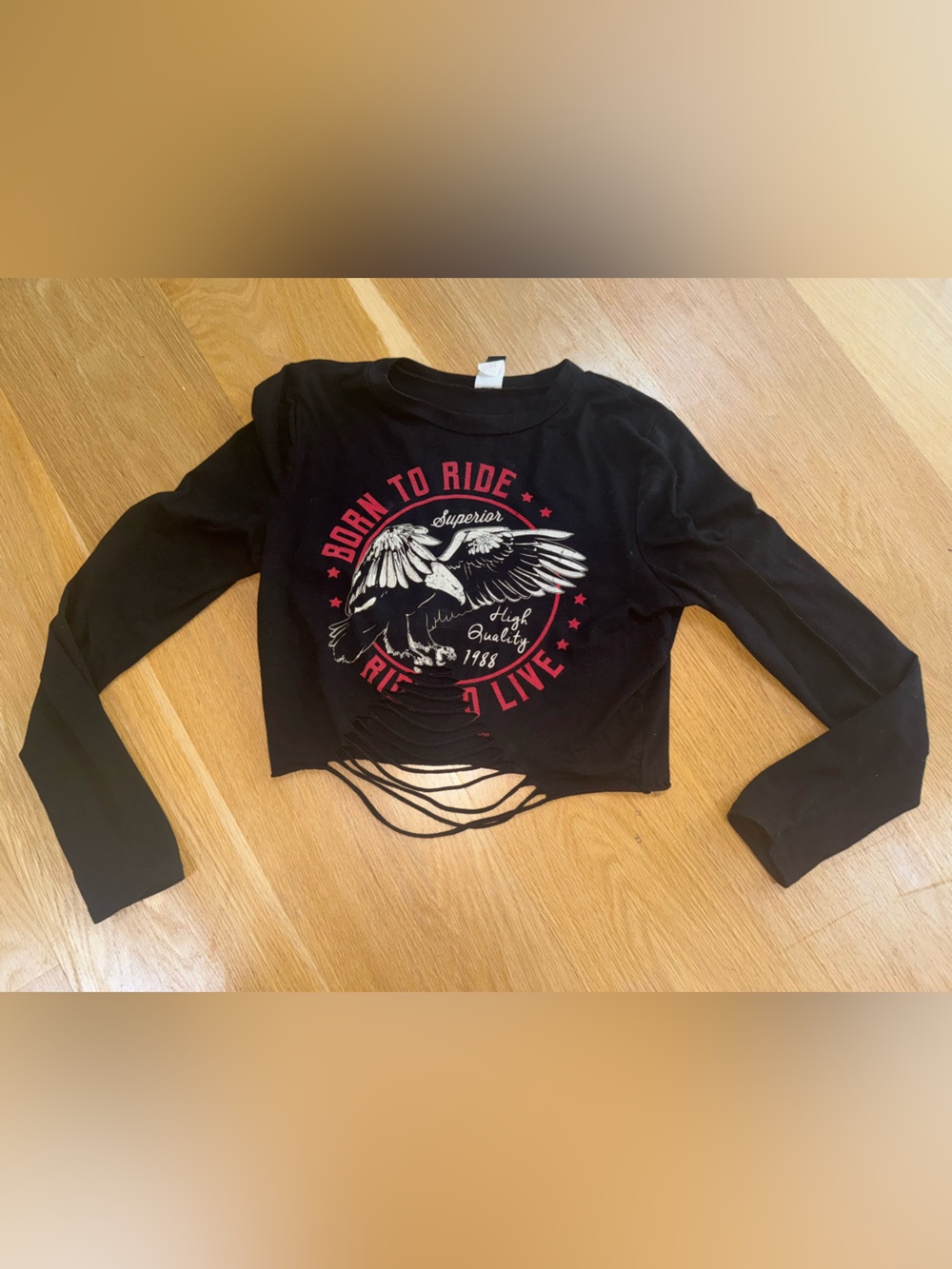 Windsor Black Cropped Graphic Long-Sleeve Tank with Red and White Print